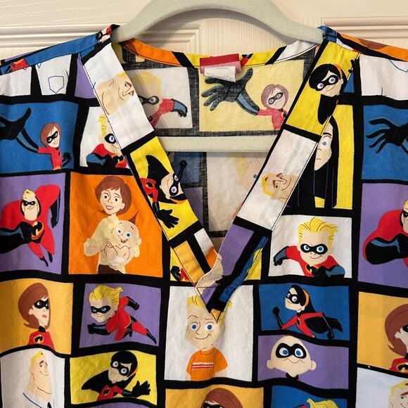 Scrub Incredibles Size XL - Picture 2 of 5